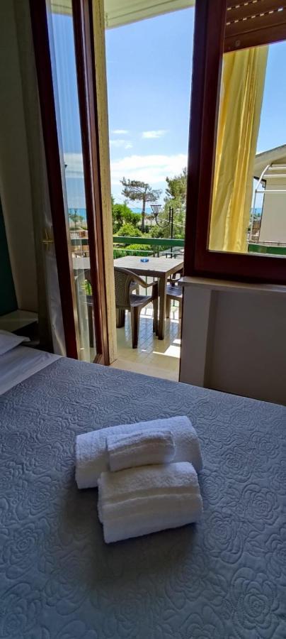 프라이아 아 마레 Ad Un Passo Dal Mare B&B 외부 사진