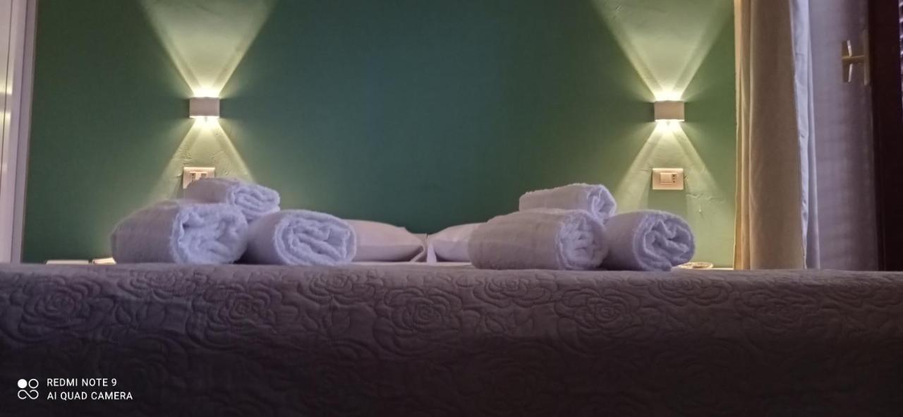 프라이아 아 마레 Ad Un Passo Dal Mare B&B 외부 사진