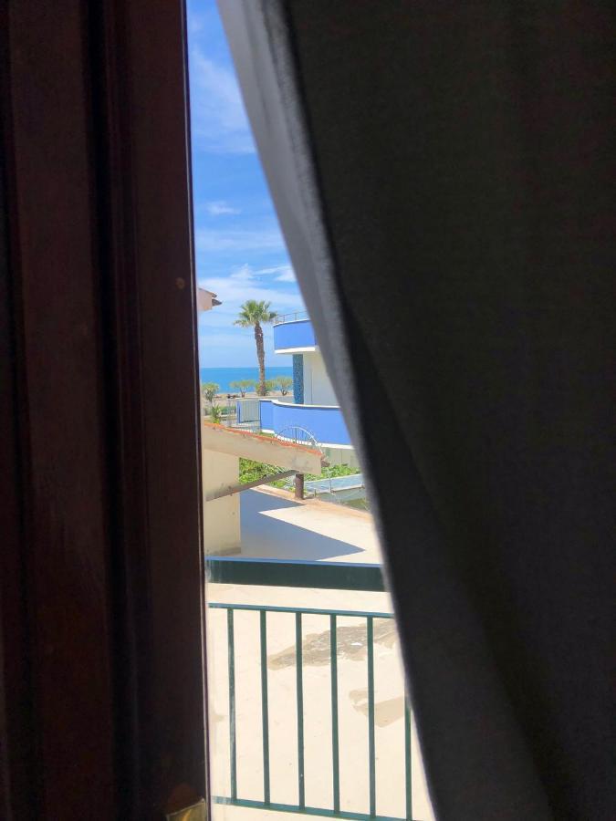 프라이아 아 마레 Ad Un Passo Dal Mare B&B 외부 사진