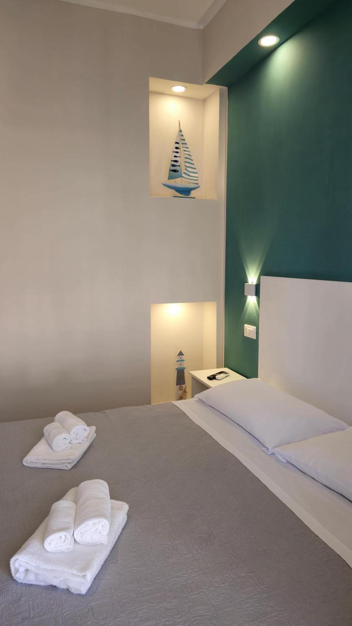 프라이아 아 마레 Ad Un Passo Dal Mare B&B 외부 사진